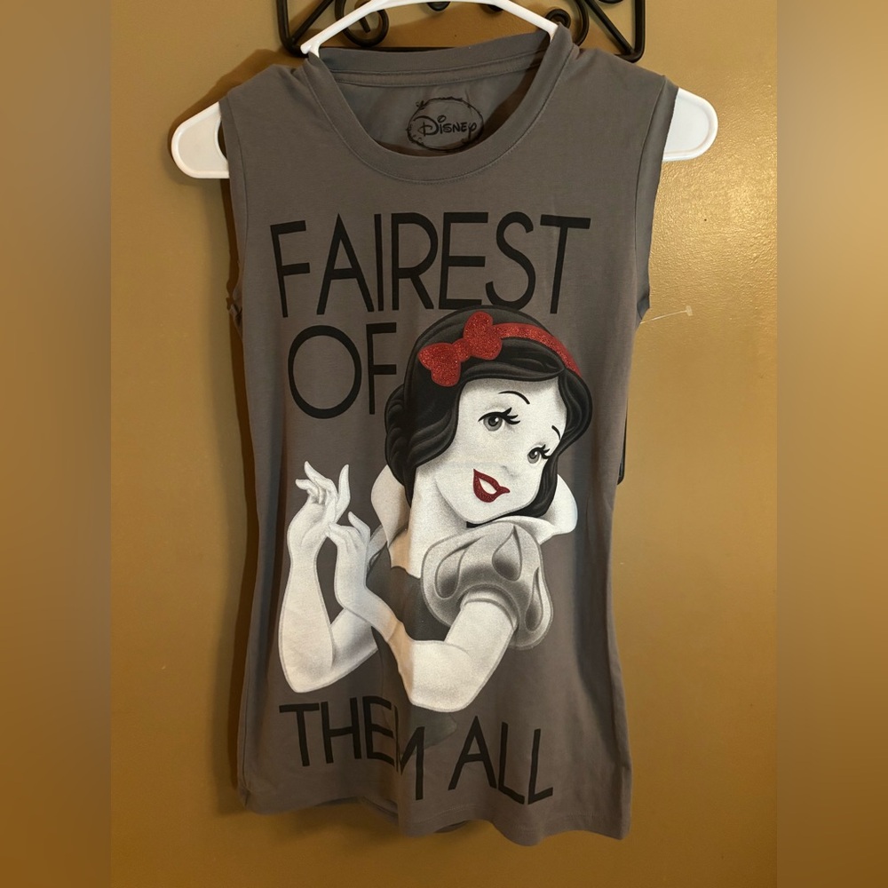 Disney Gray Snow White Graphic Cut Out Tank Top Small NWOT